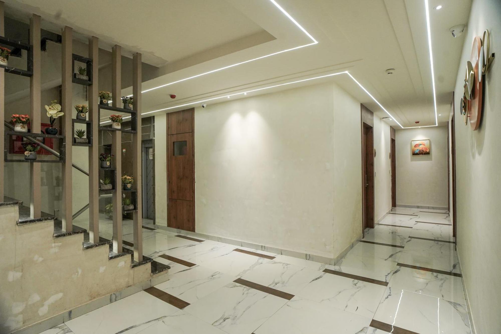 Familia Hotel And Banquets Lucknow Exterior photo